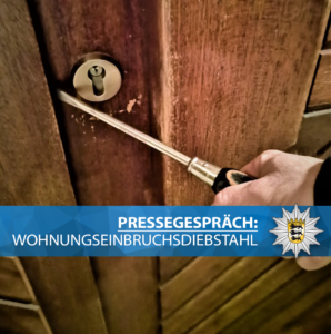 Schraubenzieher hebelt Türe auf